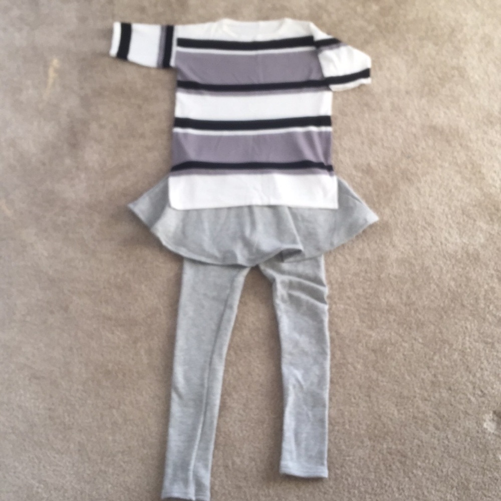 Sweatshirt and skirtpants set for medium